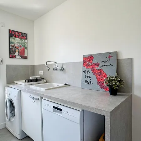 Jolie Maison Renovee Sur * Loix